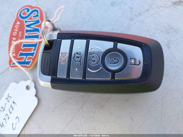 Ford Explorer Xlt Image 3