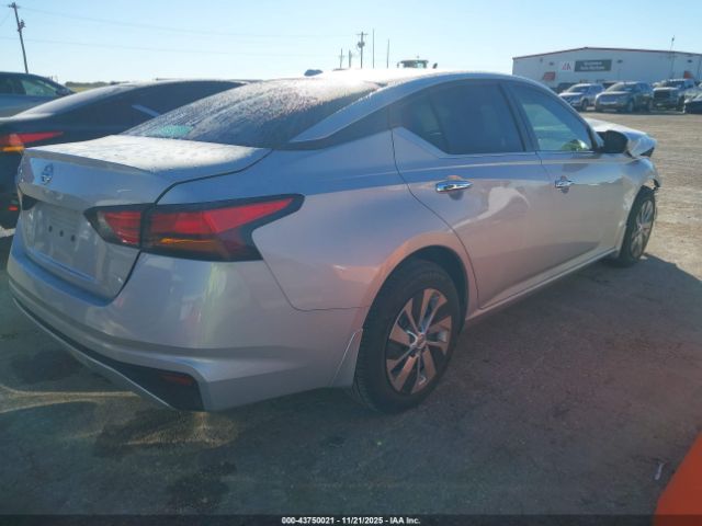 Nissan Altima 2.5 S Image 5