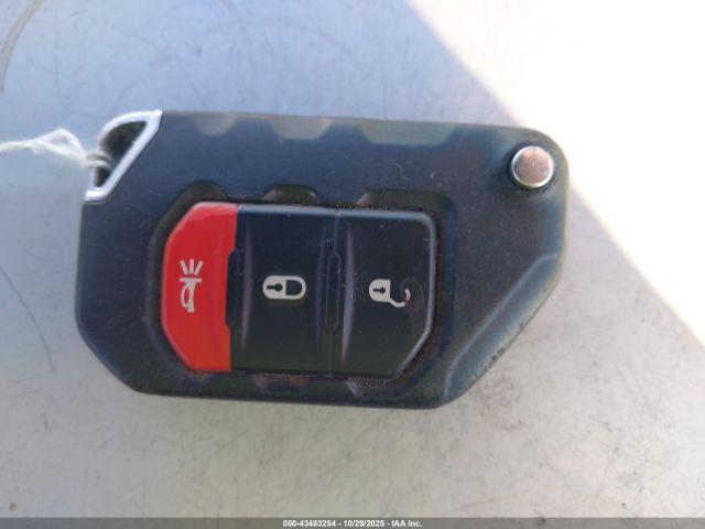 Jeep Wrangler Sahara 4x4 Image 8