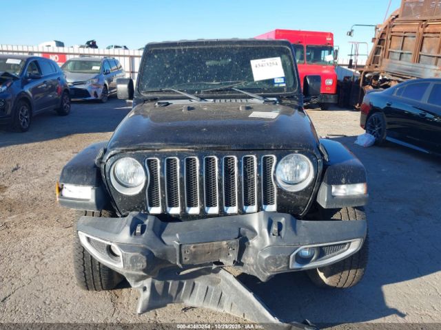 Jeep Wrangler Sahara 4x4 Image 14