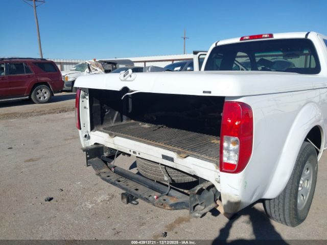 Nissan Frontier Image 10