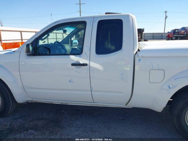 Nissan Frontier Image 15