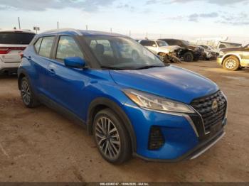  Salvage Nissan Kicks
