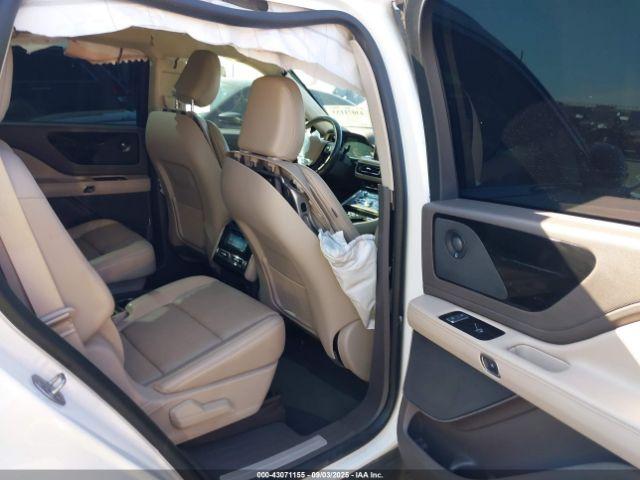 Lincoln Aviator Reserve Image 11
