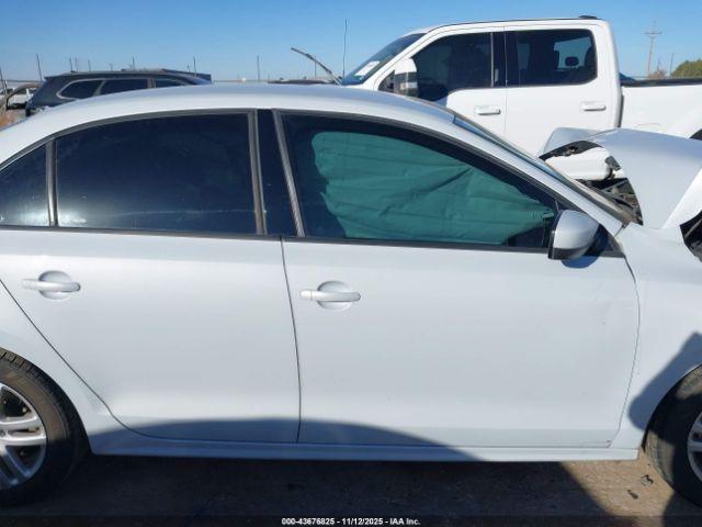 Volkswagen Jetta 1.4t S Image 11