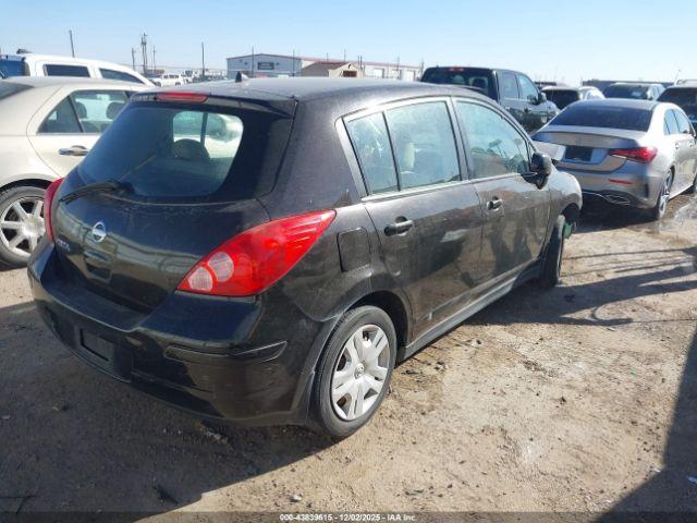Nissan Versa 1.8s Image 15