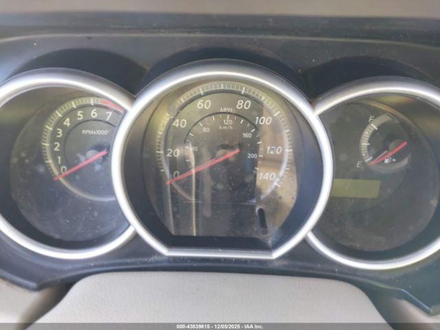 Nissan Versa 1.8s Image 16