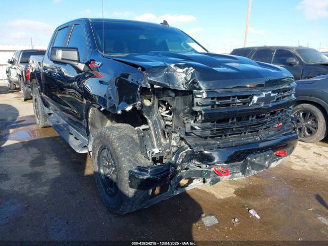 Chevrolet Silverado 1500 4wd  Short Bed Lt Trail Boss Image 7