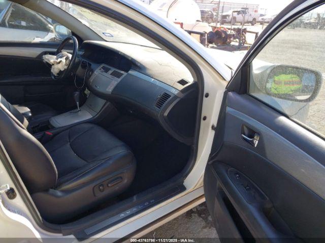 Toyota Avalon Touring Image 2