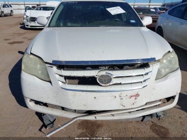 Toyota Avalon Touring Image 3