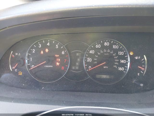 Toyota Avalon Touring Image 4