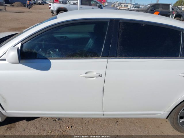 Toyota Avalon Touring Image 12