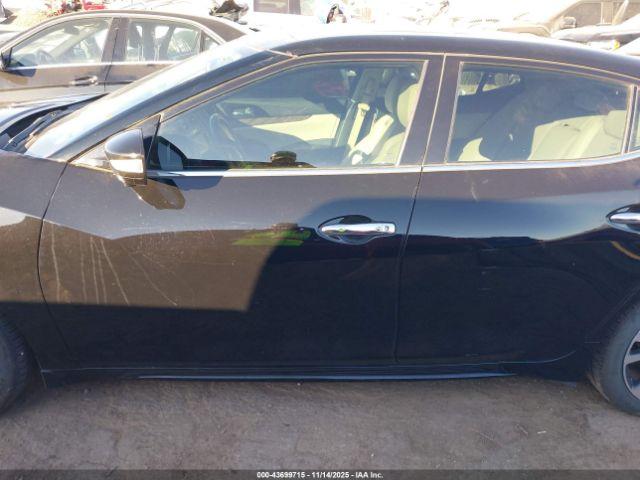 Nissan Maxima 3.5 Platinum Image 3