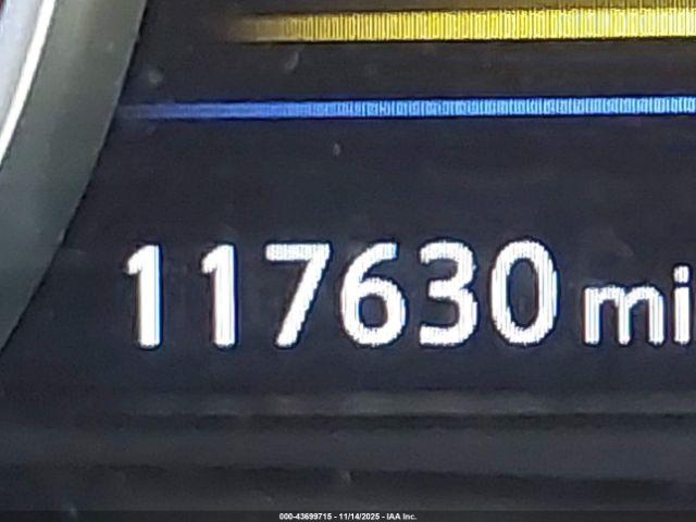 Nissan Maxima 3.5 Platinum Image 2