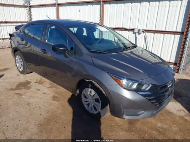 Nissan Versa 1.6 S Image 1