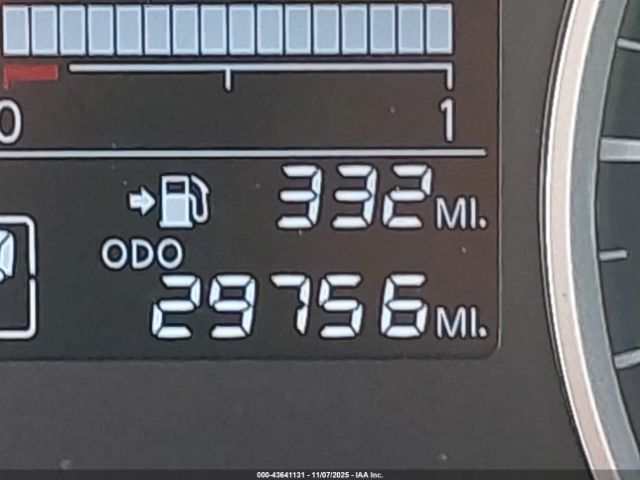 Nissan Versa 1.6 S Image 11