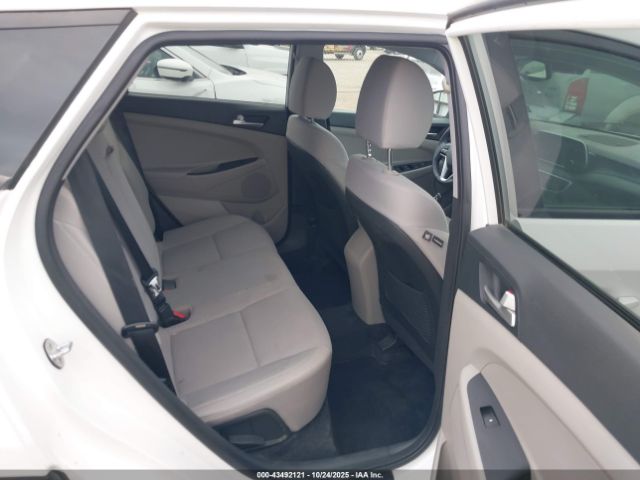 Hyundai TUCSON Value Image 18