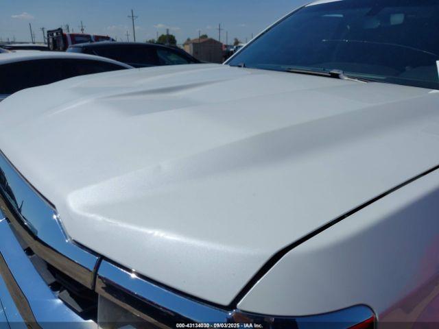 Chevrolet Silverado 1500 1lt Image 14