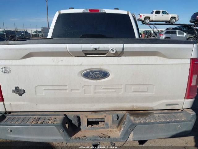 Ford F-150 Xlt Image 16