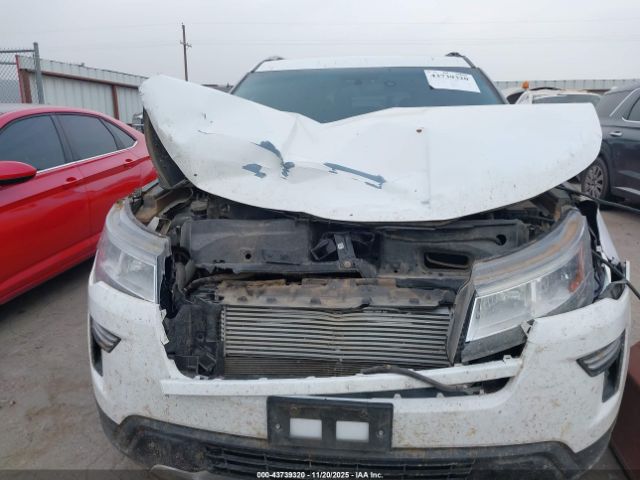 Ford Explorer Xlt Image 7