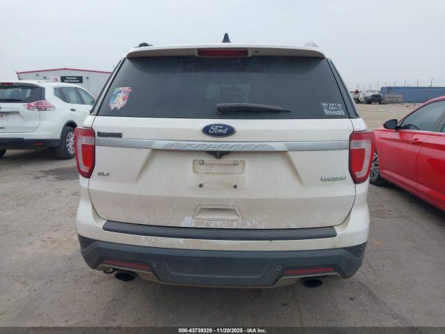 Ford Explorer Xlt Image 9