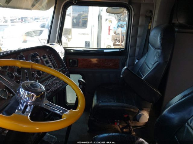 Peterbilt 379 Image 5