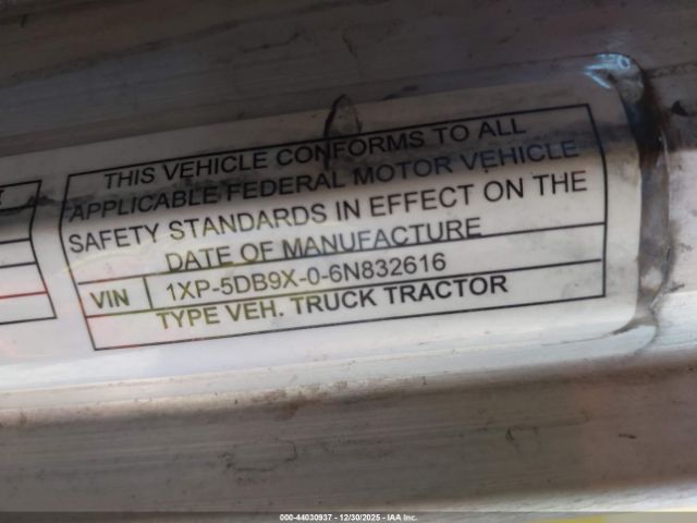 Peterbilt 379 Image 6